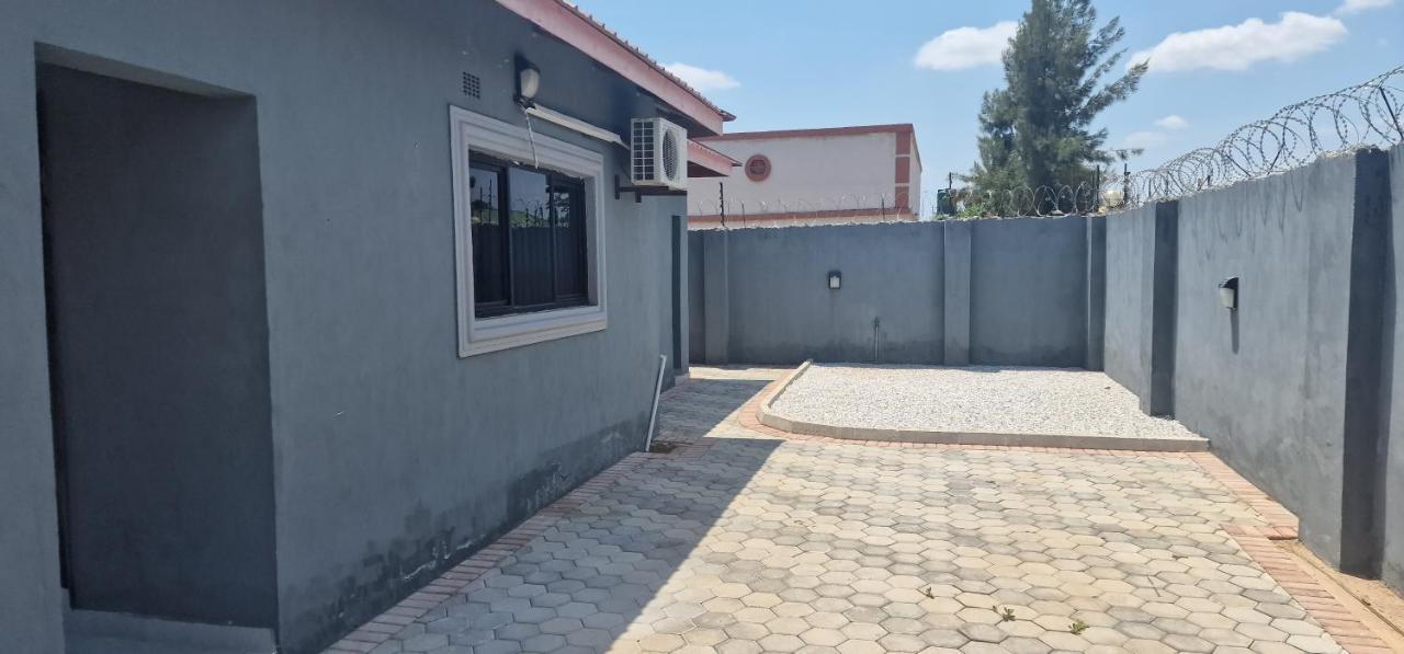 Salama Apartments Lusaka Exterior photo
